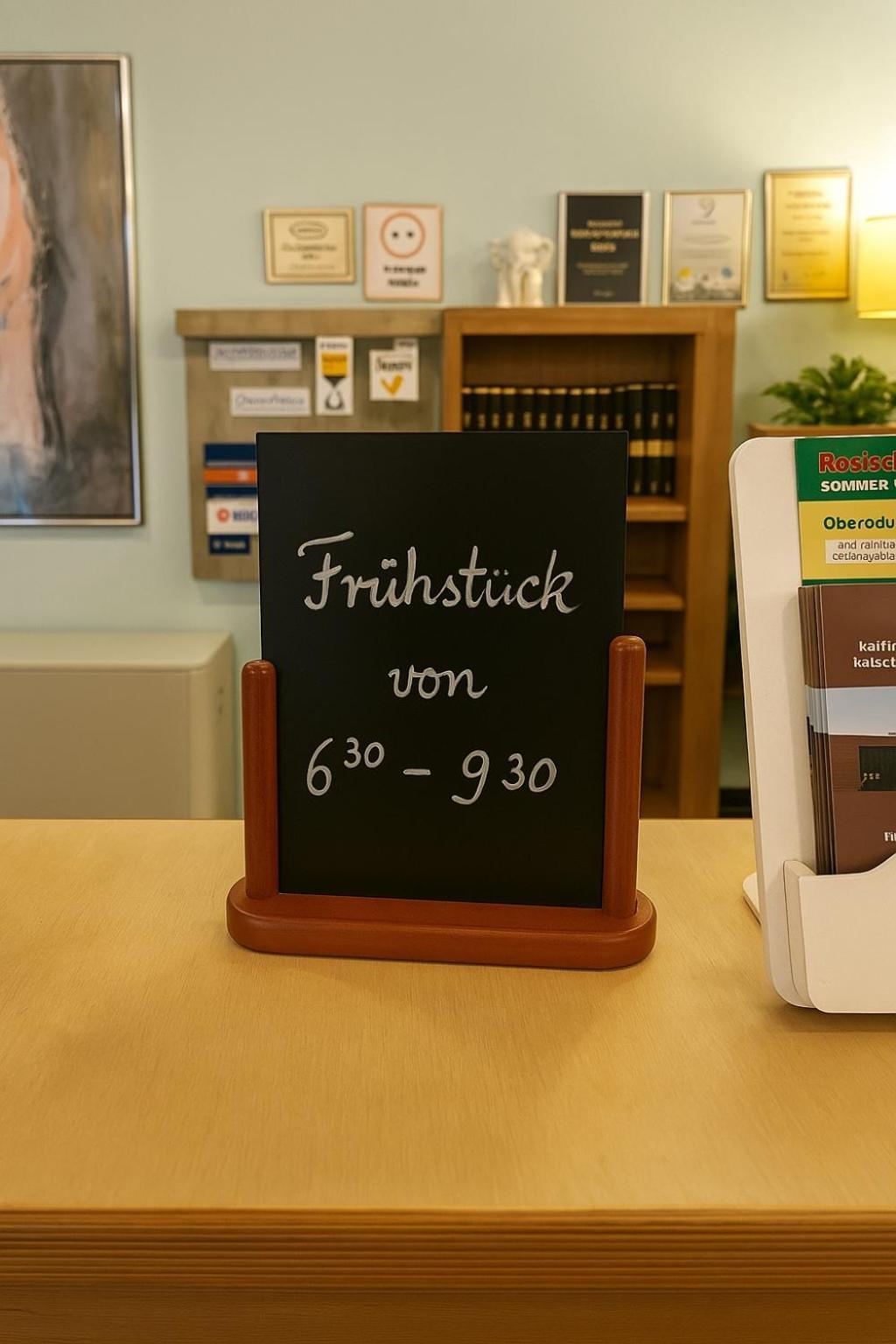 Hotel Am Laerchenberg I Fruehstueck, Wlan, Parkplatz Schirgiswalde-Kirschau Zewnętrze zdjęcie